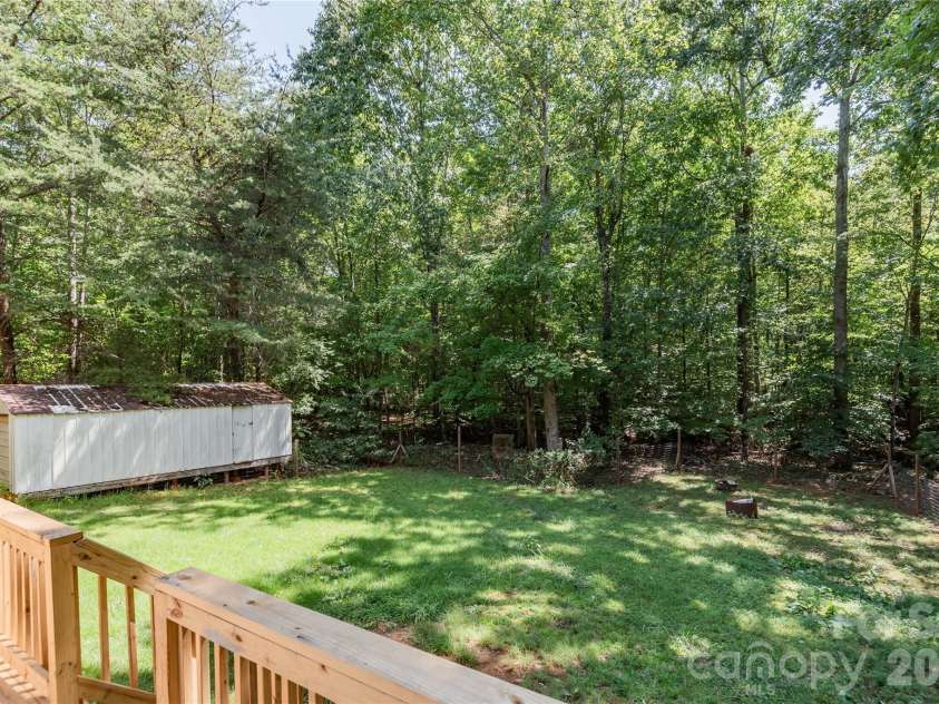 141 Tommys Lane, Mooresville, NC 28117.  MLS# CAR4422001, YatesRealty ID 52203. 