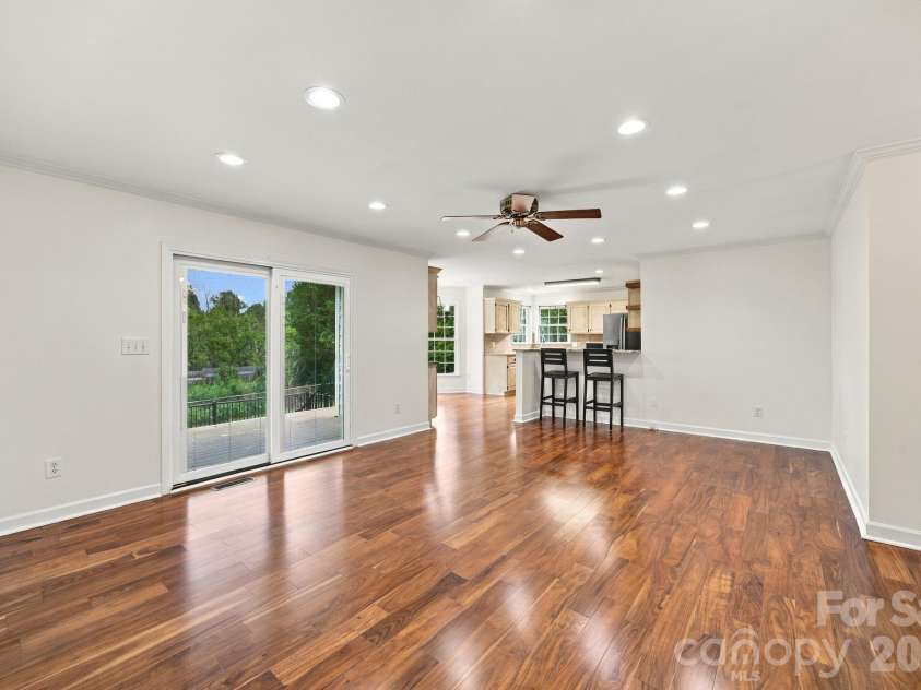 1829 Kenmore Drive, Statesville, NC 28625.  MLS# CAR4426962, YatesRealty ID 52207. 