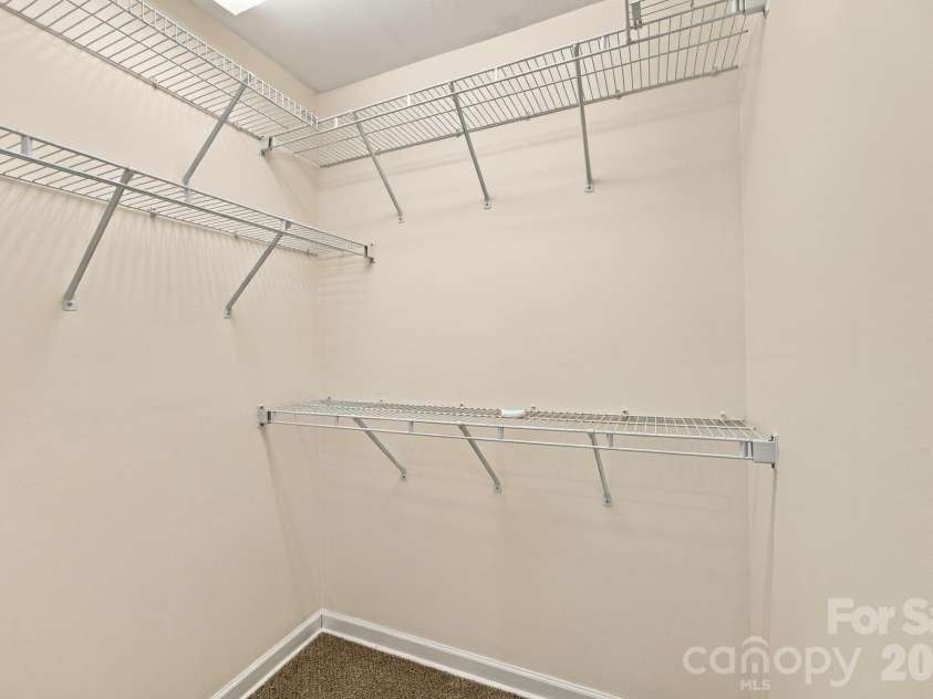 1829 Kenmore Drive, Statesville, NC 28625.  MLS# CAR4426962, YatesRealty ID 52207. 