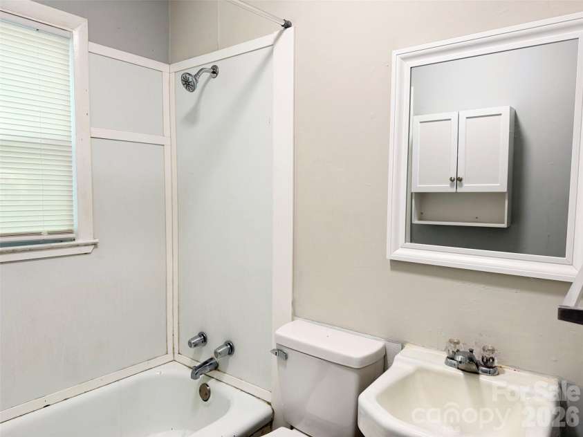 412 Oates Street, Rock Hill, SC 29730.  MLS# CAR4426972, YatesRealty ID 52210. 