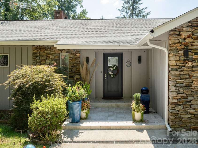 30 Fairway Drive, Etowah, NC 28729.  MLS# CAR4426945, YatesRealty ID 52211. 