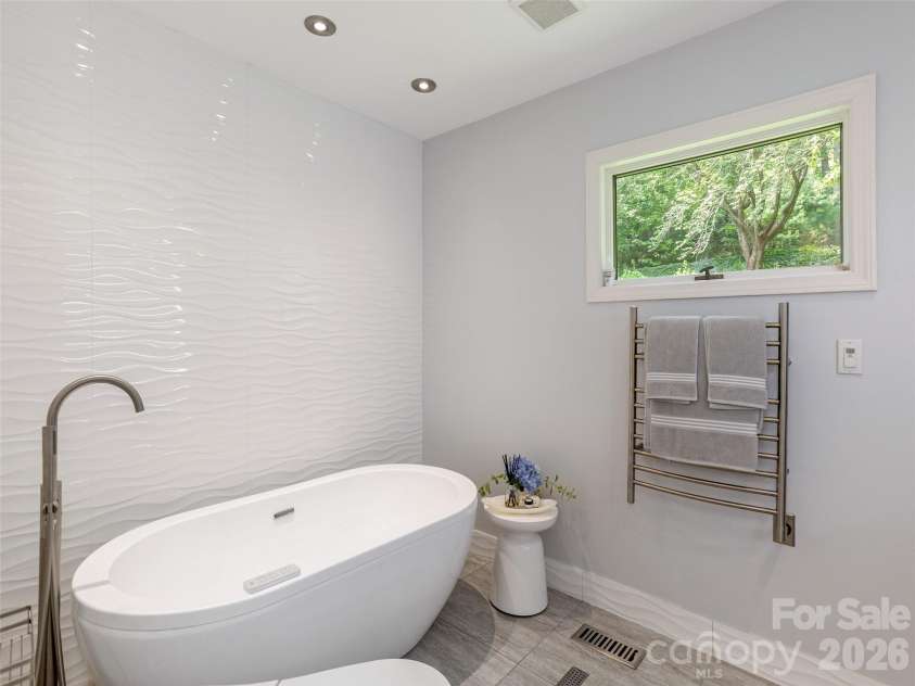 30 Fairway Drive, Etowah, NC 28729.  MLS# CAR4426945, YatesRealty ID 52211. 