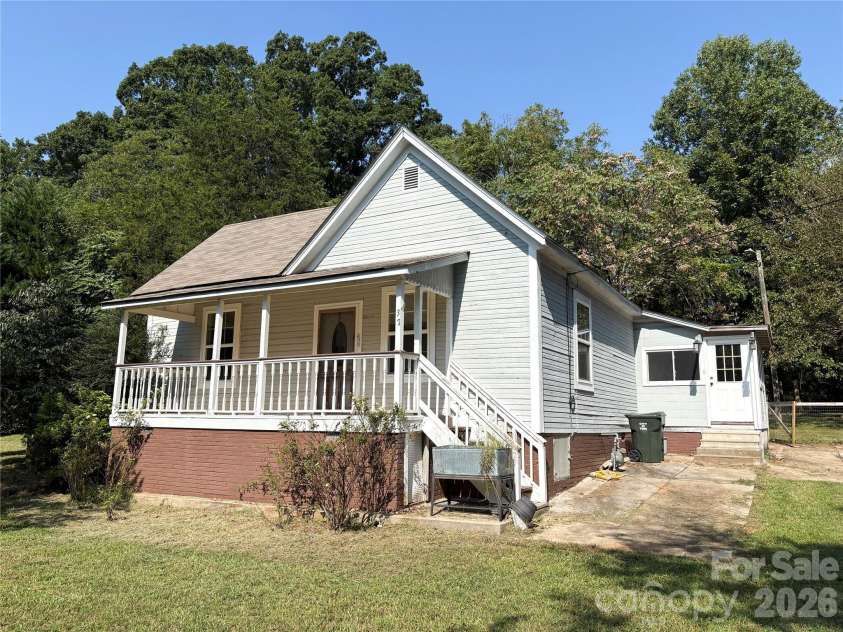 37 Sixth Street, York, SC 29745.  MLS# CAR4426335, YatesRealty ID 52212. 