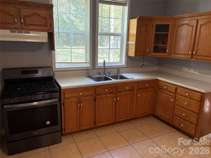 37 Sixth Street, York, SC 29745.  MLS# CAR4426335, YatesRealty ID 52212. 