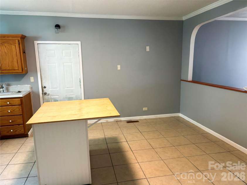 37 Sixth Street, York, SC 29745.  MLS# CAR4426335, YatesRealty ID 52212. 
