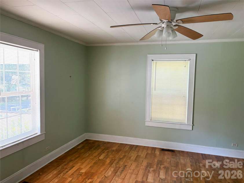37 Sixth Street, York, SC 29745.  MLS# CAR4426335, YatesRealty ID 52212. 