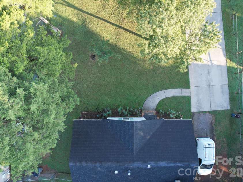 9821 Garth Wood Road, Charlotte, NC 28273.  MLS# CAR4424614, YatesRealty ID 52214. 
