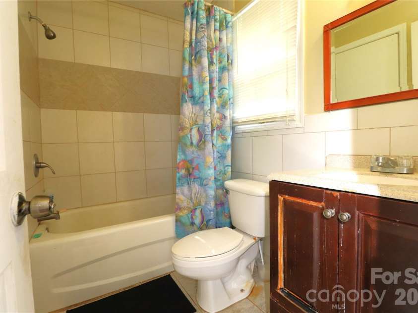9821 Garth Wood Road, Charlotte, NC 28273.  MLS# CAR4424614, YatesRealty ID 52214. 