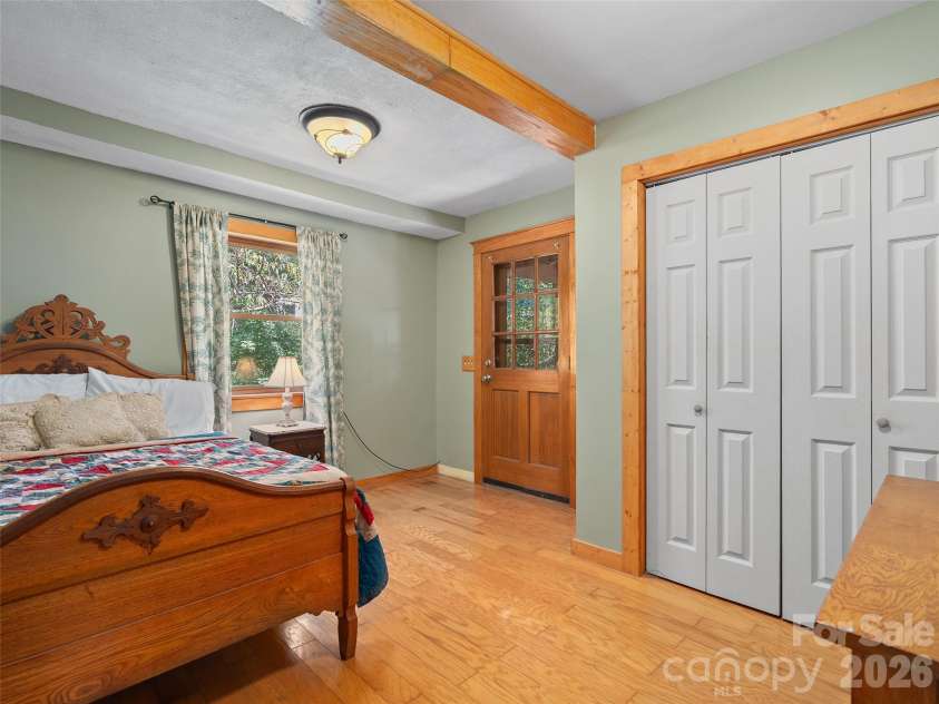 885 Rustic Heights Road, Waynesville, NC 28785.  MLS# CAR4426982, YatesRealty ID 52216. 