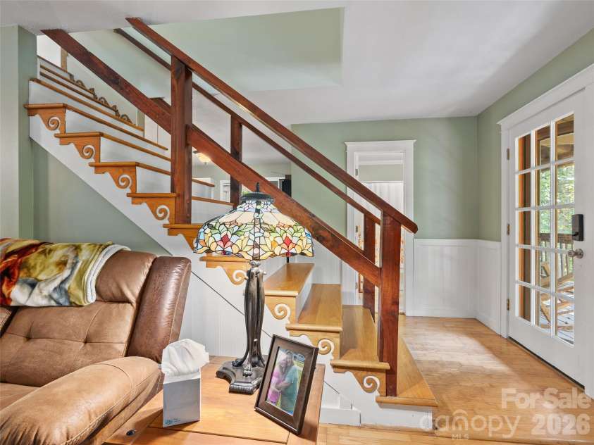 885 Rustic Heights Road, Waynesville, NC 28785.  MLS# CAR4426982, YatesRealty ID 52216. 
