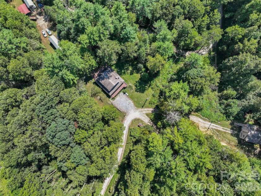 885 Rustic Heights Road, Waynesville, NC 28785.  MLS# CAR4426982, YatesRealty ID 52216. 