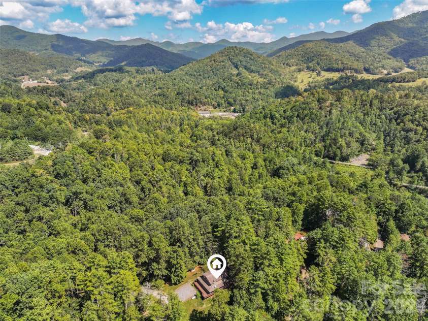 885 Rustic Heights Road, Waynesville, NC 28785.  MLS# CAR4426982, YatesRealty ID 52216. 