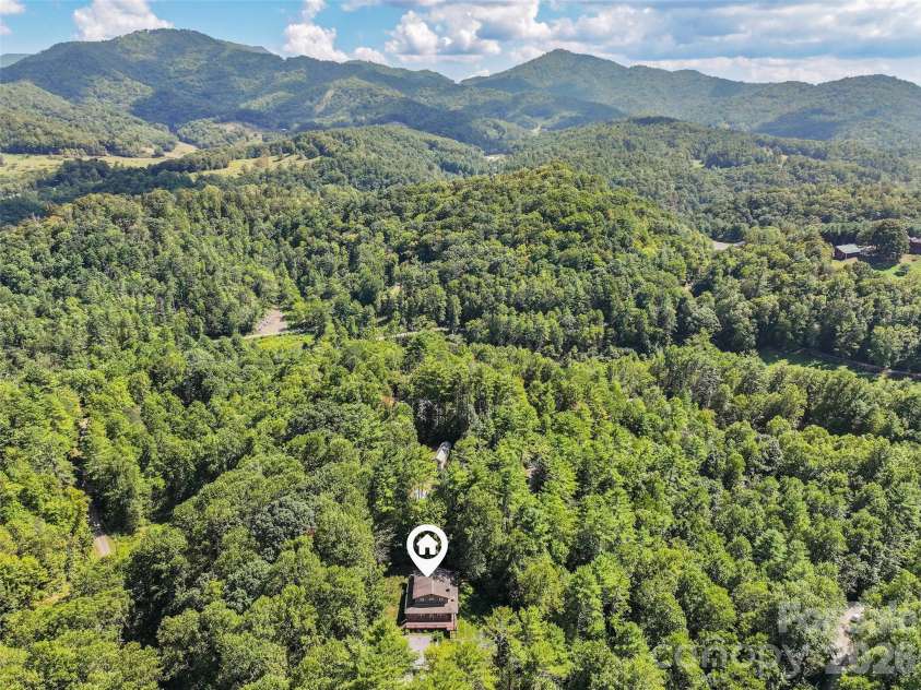 885 Rustic Heights Road, Waynesville, NC 28785.  MLS# CAR4426982, YatesRealty ID 52216. 