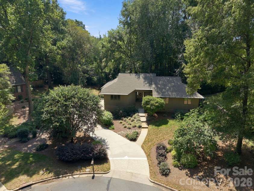 104 Buckingham Place, Salisbury, NC 28144.  MLS# CAR4427022, YatesRealty ID 52218. 