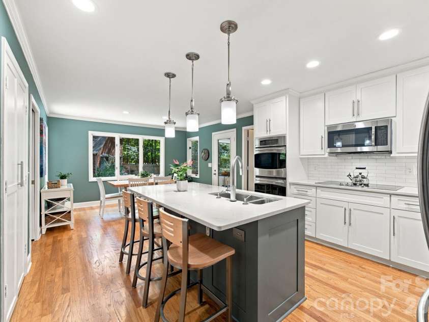 104 Buckingham Place, Salisbury, NC 28144.  MLS# CAR4427022, YatesRealty ID 52218. 
