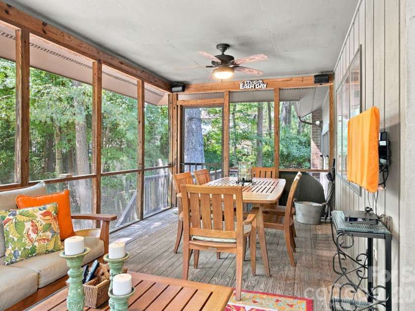 104 Buckingham Place, Salisbury, NC 28144.  MLS# CAR4427022, YatesRealty ID 52218. 