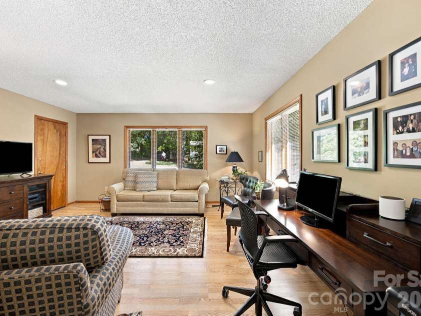 104 Buckingham Place, Salisbury, NC 28144.  MLS# CAR4427022, YatesRealty ID 52218. 