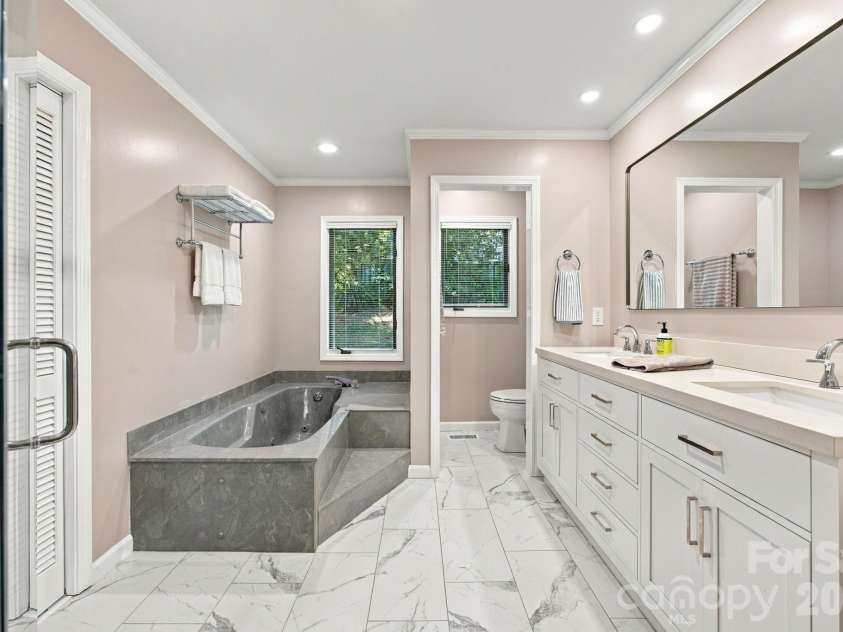 104 Buckingham Place, Salisbury, NC 28144.  MLS# CAR4427022, YatesRealty ID 52218. 