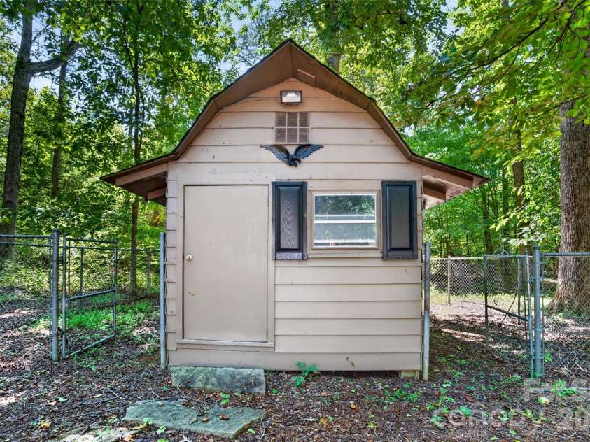 5748 Hagan Stone Park Road, Pleasant Garden, NC 27313.  MLS# CAR4426445, YatesRealty ID 52219. 