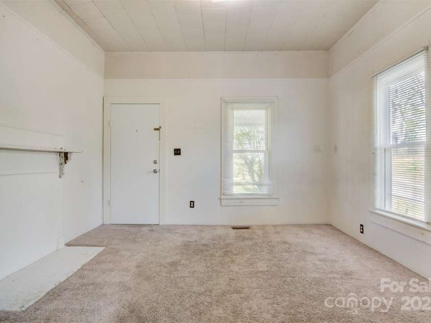 60 Duke Street, Granite Falls, NC 28630.  MLS# CAR4238766, YatesRealty ID 5222. 