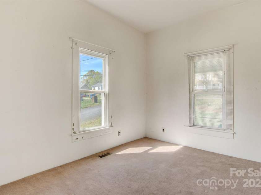 60 Duke Street, Granite Falls, NC 28630.  MLS# CAR4238766, YatesRealty ID 5222. 
