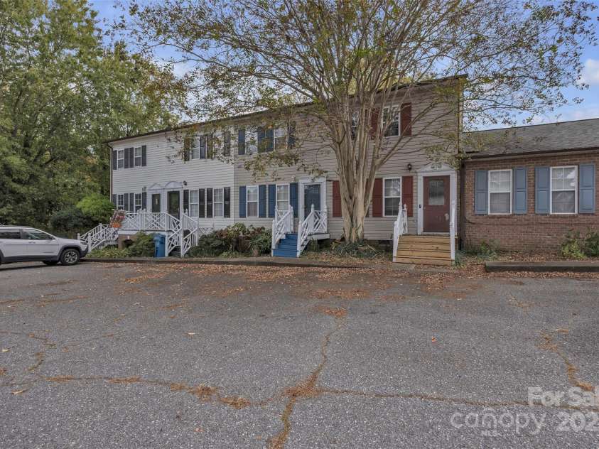 62 Duke Street, Granite Falls, NC 28630.  MLS# CAR4314109, YatesRealty ID 5222. 