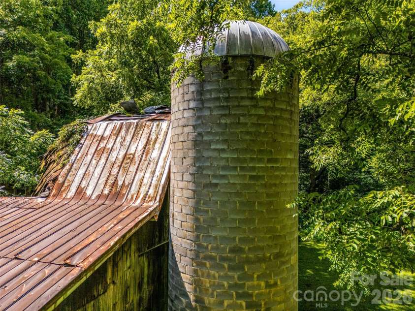 96 Merle Farm Lane, Pisgah Forest, NC 28768.  MLS# CAR4425349, YatesRealty ID 52221. 
