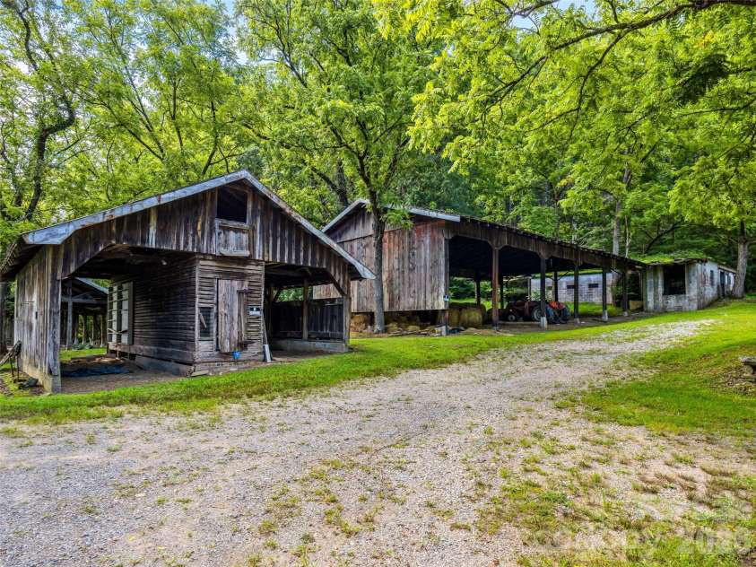 96 Merle Farm Lane, Pisgah Forest, NC 28768.  MLS# CAR4425349, YatesRealty ID 52221. 