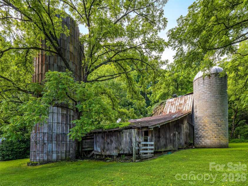 96 Merle Farm Lane, Pisgah Forest, NC 28768.  MLS# CAR4425349, YatesRealty ID 52221. 