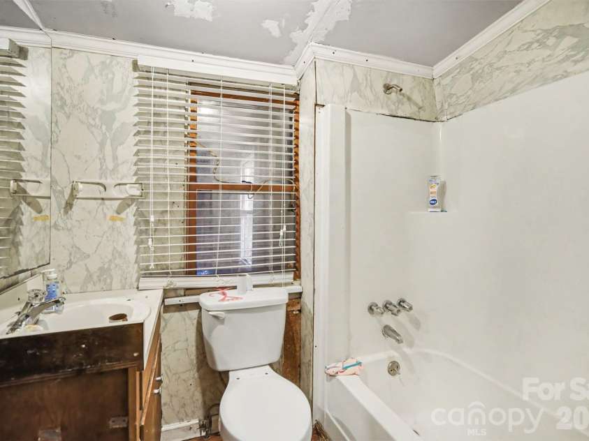 1016 Wade Rorie Road, Wingate, NC 28174.  MLS# CAR4426894, YatesRealty ID 52226. 