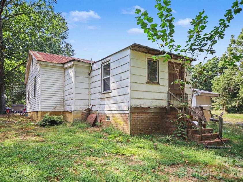 1016 Wade Rorie Road, Wingate, NC 28174.  MLS# CAR4426894, YatesRealty ID 52226. 