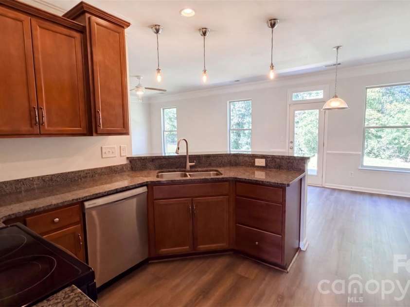 3807 Ernie Drive, Charlotte, NC 28269.  MLS# CAR4427050, YatesRealty ID 52229. 