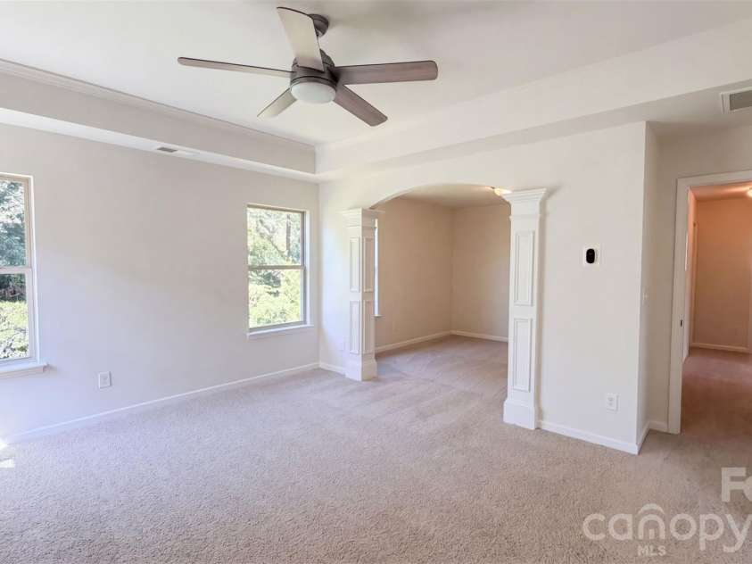 3807 Ernie Drive, Charlotte, NC 28269.  MLS# CAR4427050, YatesRealty ID 52229. 