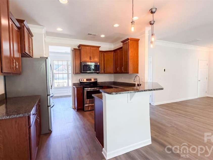 3807 Ernie Drive, Charlotte, NC 28269.  MLS# CAR4427050, YatesRealty ID 52229. 