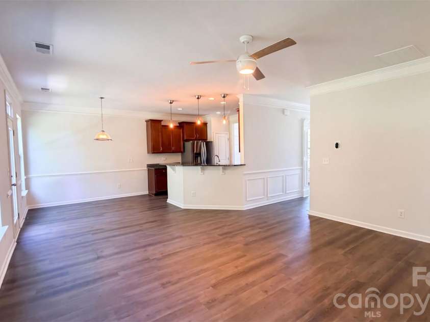 3807 Ernie Drive, Charlotte, NC 28269.  MLS# CAR4427050, YatesRealty ID 52229. 