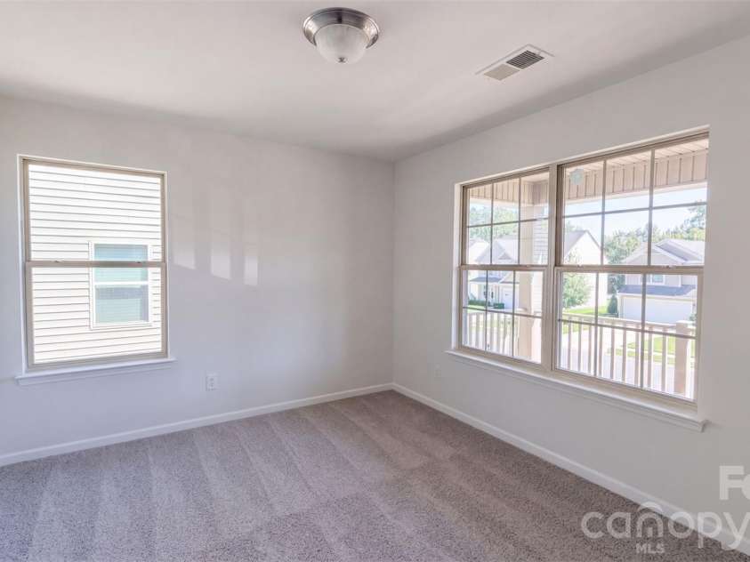 3807 Ernie Drive, Charlotte, NC 28269.  MLS# CAR4427050, YatesRealty ID 52229. 