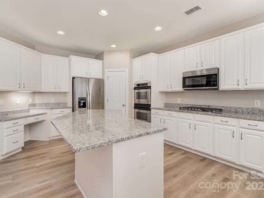 10325 Merlin Meadows Court, Charlotte, NC 28277.  MLS# CAR4243470, YatesRealty ID 5223. 