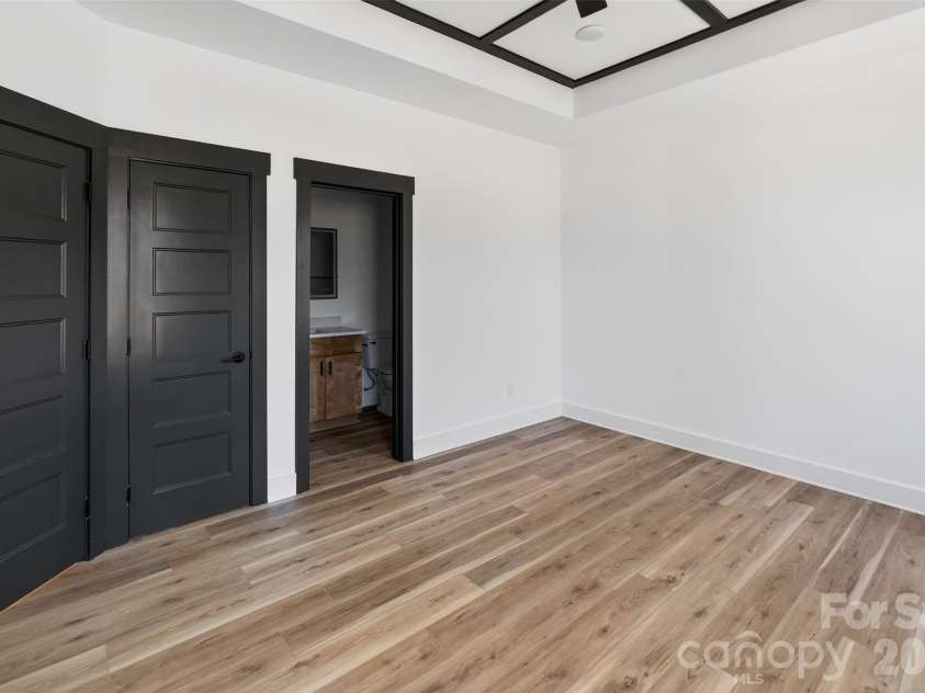 214 Knollwood Circle, Albemarle, NC 28001.  MLS# CAR4334162, YatesRealty ID 5223. 