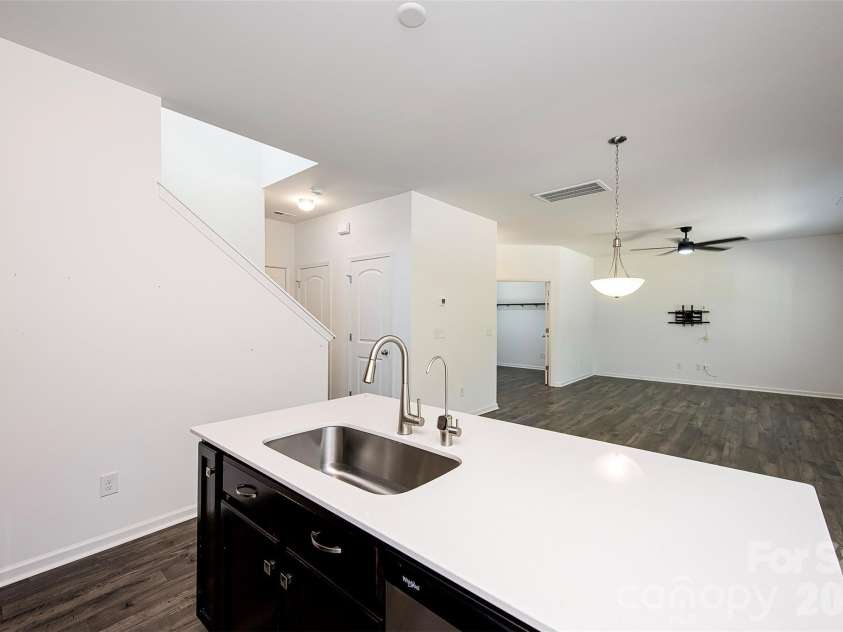 105 Charleston Gray Way, Pageland, SC 29728.  MLS# CAR4426409, YatesRealty ID 52233. Kitchen