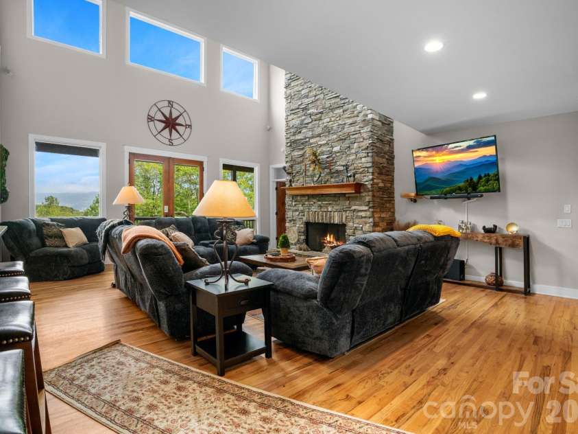 4968 Hickory Nut Gap Road, Banner Elk, NC 28604.  MLS# CAR4424631, YatesRealty ID 52234. 