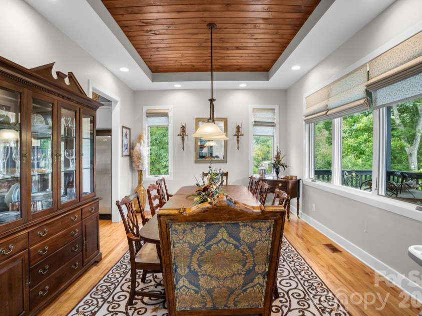 4968 Hickory Nut Gap Road, Banner Elk, NC 28604.  MLS# CAR4424631, YatesRealty ID 52234. 