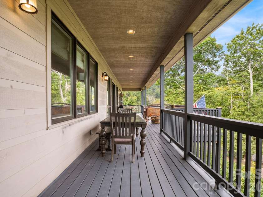 4968 Hickory Nut Gap Road, Banner Elk, NC 28604.  MLS# CAR4424631, YatesRealty ID 52234. 