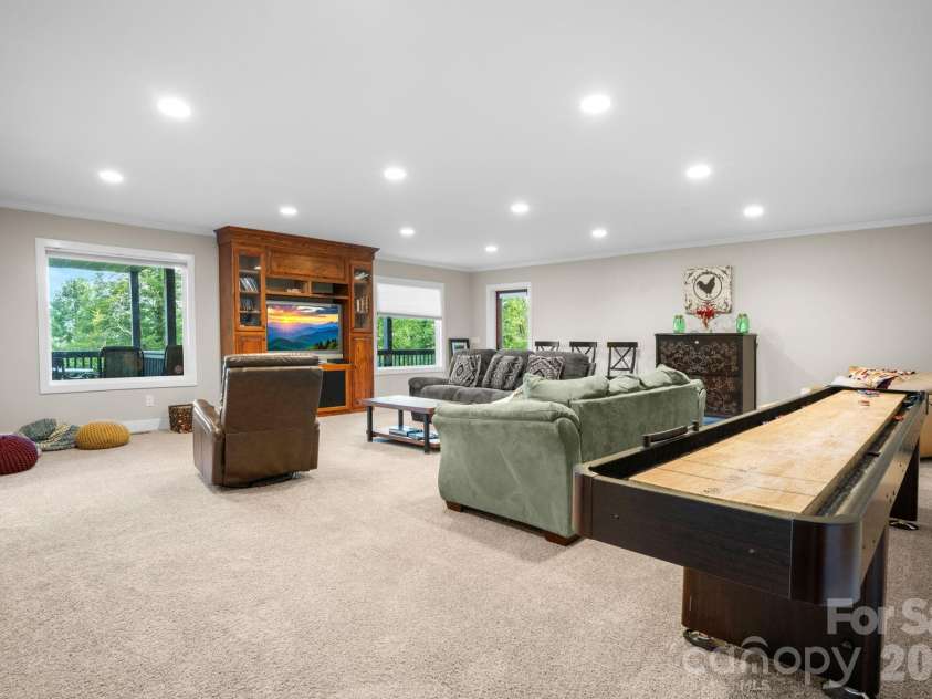 4968 Hickory Nut Gap Road, Banner Elk, NC 28604.  MLS# CAR4424631, YatesRealty ID 52234. 