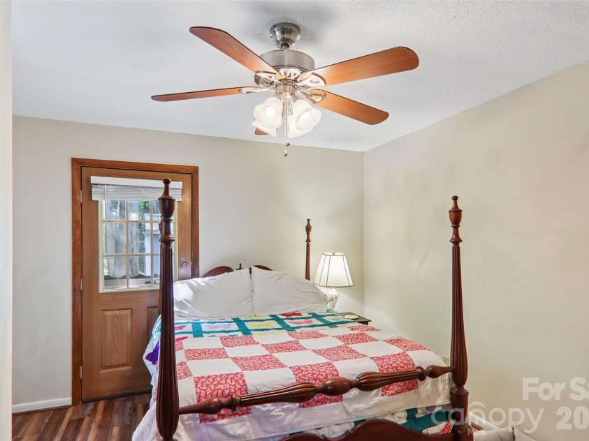 64 Blue Jay Loop, Maggie Valley, NC 28751.  MLS# CAR4423749, YatesRealty ID 52235. 