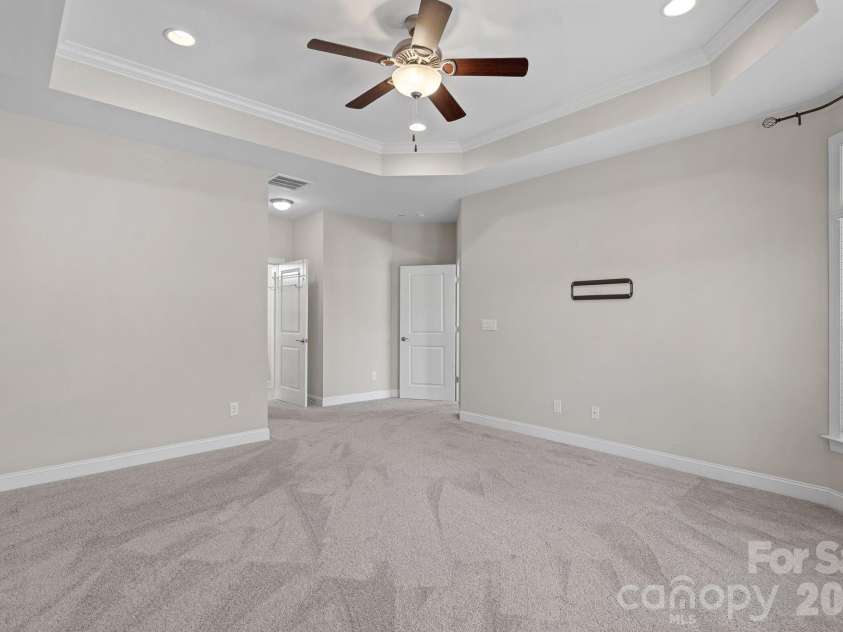 9057 Treetop Way, Concord, NC 28027.  MLS# CAR4421858, YatesRealty ID 52238. 