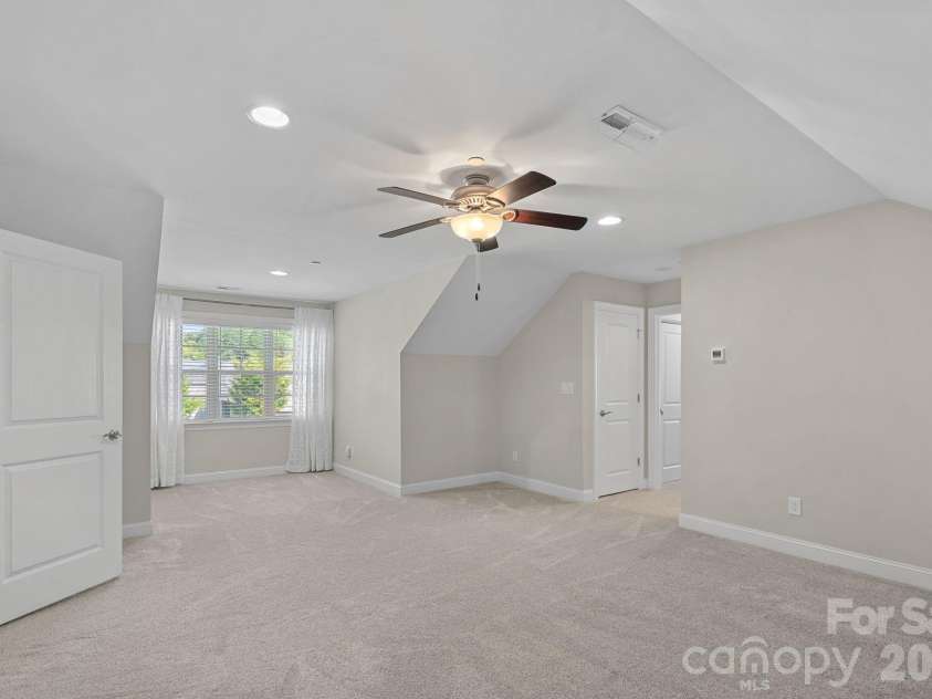 9057 Treetop Way, Concord, NC 28027.  MLS# CAR4421858, YatesRealty ID 52238. 