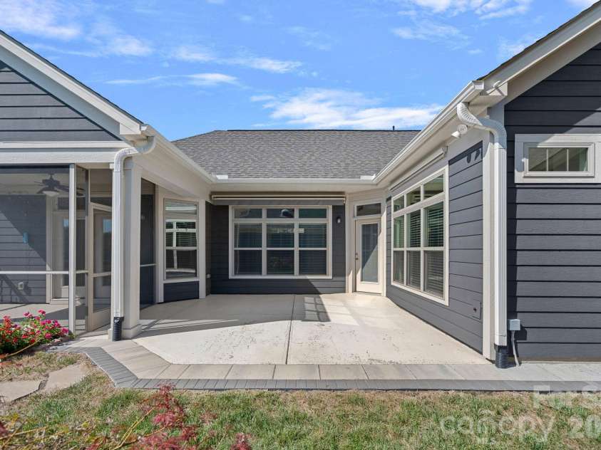 9057 Treetop Way, Concord, NC 28027.  MLS# CAR4421858, YatesRealty ID 52238. 