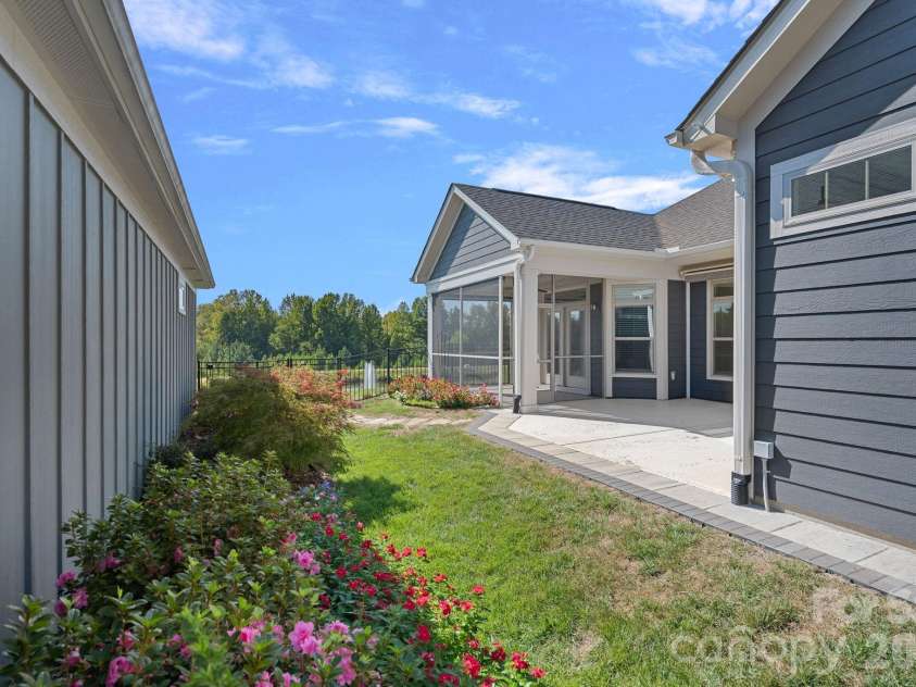 9057 Treetop Way, Concord, NC 28027.  MLS# CAR4421858, YatesRealty ID 52238. 
