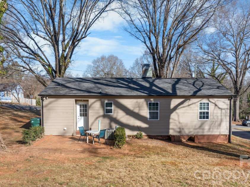 503 Herman Street, Newton, NC 28658.  MLS# CAR4340753, YatesRealty ID 5224. 