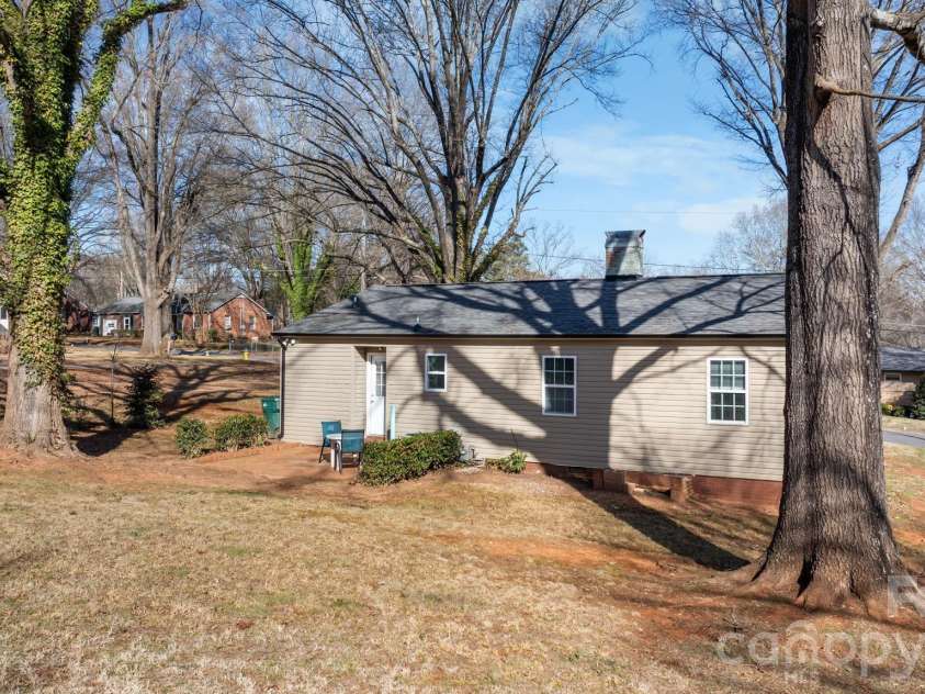 503 Herman Street, Newton, NC 28658.  MLS# CAR4340753, YatesRealty ID 5224. 